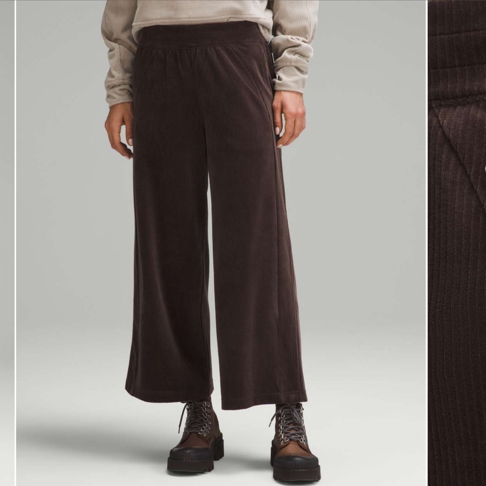 Lululemon Scuba Mid-Rise Wide-Leg Crop Velvet Cord